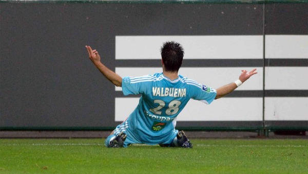 Lors de l'avant-dernier match de la saison, sur la pelouse de quelle équipe inscrit-il le but victorieux qui permet à l'OM de se qualifier pour la C1 ?