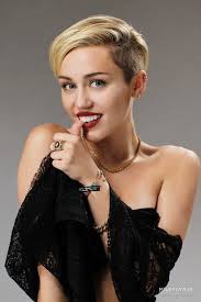 En quelle année Miley a commencé sa carrière ?