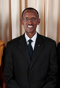 Le 25 août, de quel pays Paul Kagame est-il réélu Président ?