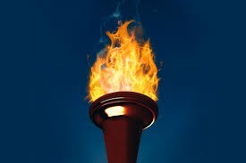 Lors de quelle période a eu lieu le premier relais de la flamme olympique ?