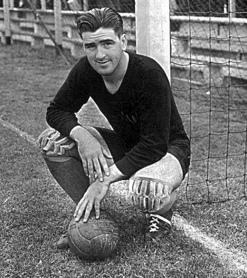 En 1950, il remporte le Mondial et permet à l'Uruguay d'obtenir une seconde étoile. C'est ?