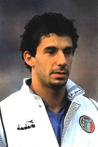 Avec la sélection italienne, il participe à l'Euro 84.