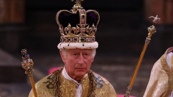 Quand était le couronnement du roi Charles ?