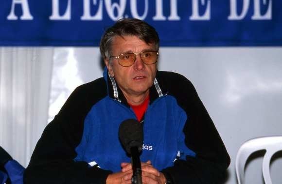 Qui Aimé Jacquet remplace-t-il quand il devient sélectionneur des Bleus fin 1993 ?