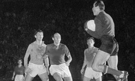 Contre quelle équipe les yougoslaves perdent-ils la finale du Championnat d'Europe des Nations en 1960 ?