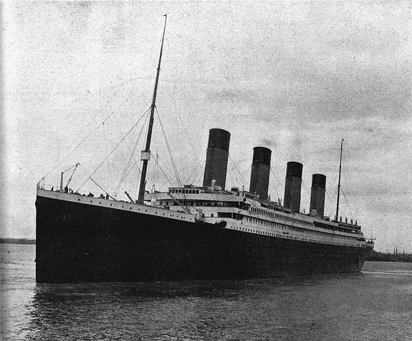 Son voyage inaugural a débuté le 10 avril 1912.