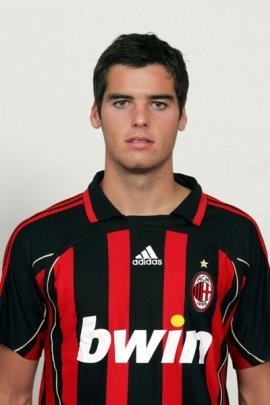 Quand il rejoint l'AC Milan en 2006, quel club Yoann Gourcuff vient-il de quitter ?