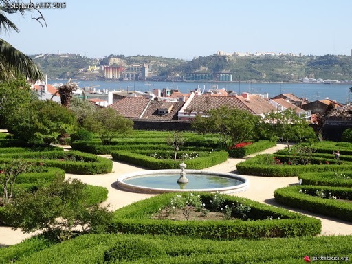 Le jardin botanique d’Ajuda se situe à l'ouest de Lisbonne.