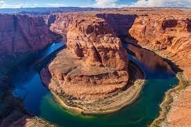 Par quel fleuve le grand Canyon a-t-il été creusé ?