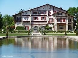 La villa Arnaga à Cambo-les-Bains est celle de l’écrivain :