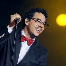 Ce chanteur ?