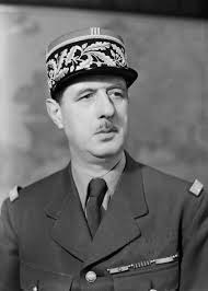 Au moment de ses évènements, quelle fonction est exercée par Charles de Gaulle ?