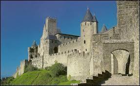 Comment appelle-t-on les habitants de Carcassonne ?