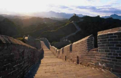 En quelle année la Grande Muraille est-elle rentrée dans le patrimoine de l'UNESCO ?