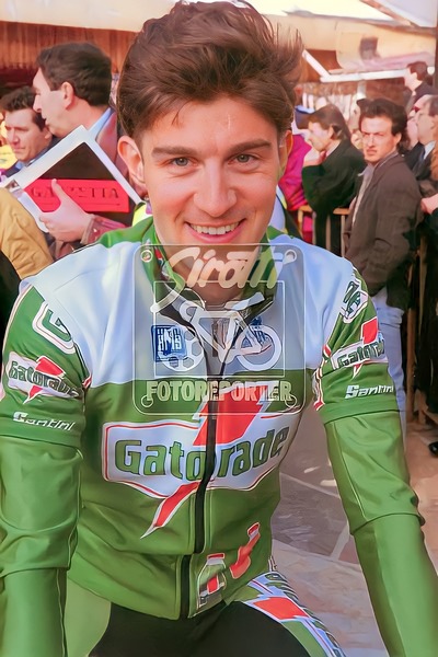 Lors du Tour de France 1993, il avait abandonné à la 14e étape.