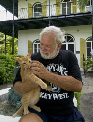 Quelle était la particularité des chats préférés d'Ernest Hemingway ?