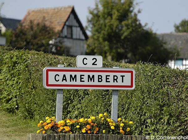Dans quelle région se situe la ville de Camembert ?