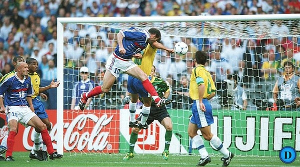 En 1998, quelle équipe nationale de football a remporté la coupe du monde ?