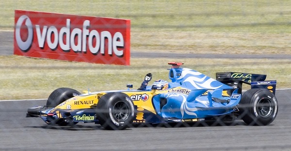 Au volant de sa Renault, il remporte le Championnat du Monde de Formule 1 2006. C'est ?