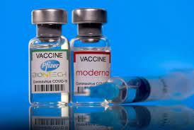 En janvier, quel pays décide d'acheter 40% plus cher les vaccins Pfizer et Moderna pour protéger sa population du Covid-19 avant le reste du monde ?
