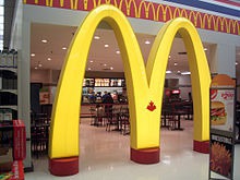 McDonald's est la plus grande chaîne de restauration rapide.