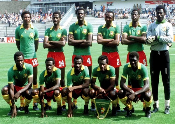 Quel est le célèbre surnom de l'équipe nationale du Cameroun ?