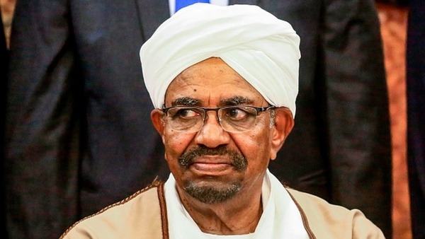 Omar Al-Bachir à été président de quel pays pendant près de 30 ans ?