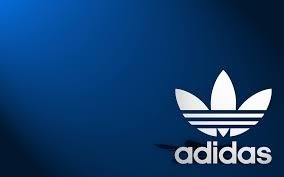 Avec son surnom, « Adi », et la première syllabe de son nom de famille, « Das », Adolf crée l'entreprise qui portera officiellement le nom d’Adidas