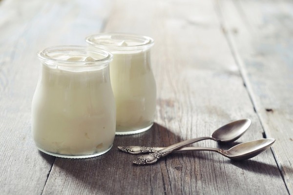 Le yaourt grec est moins calorique qu'un yaourt nature.