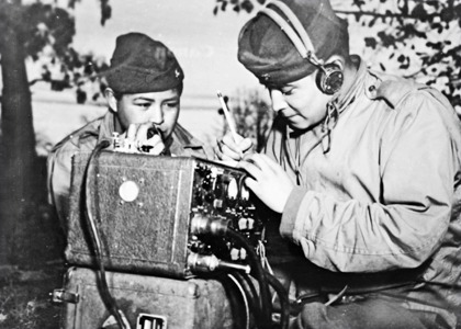 Pendant la Seconde Guerre mondiale, pourquoi l'armée américaine recruta-t-elle les Navajos ?