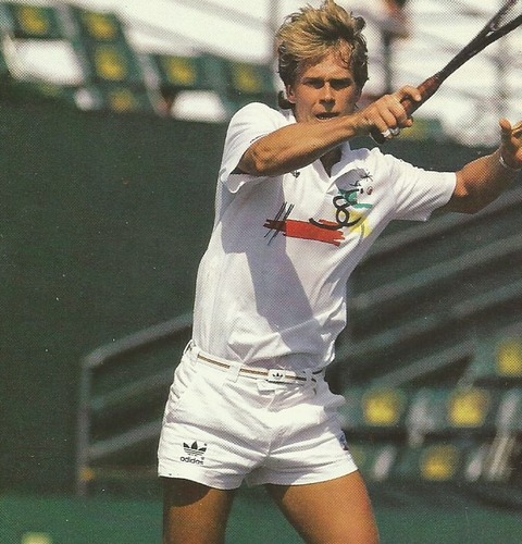 Quel est le nom de ce tennisman ?