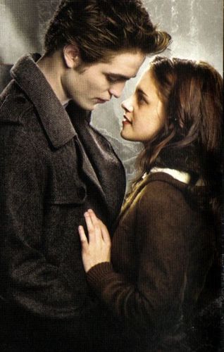 Miért nem akarja Bella, hogy bosszút álljon haláláért Edward ?