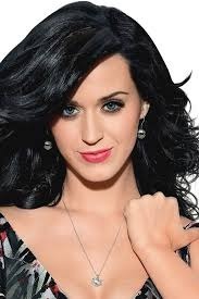 Quel est l'age de Katy Perry ?