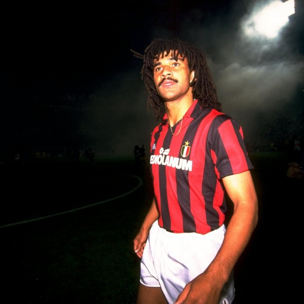 Quand il rejoint l'AC Milan en 1987, quel club Ruud Gullit vient-il de quitter ?
