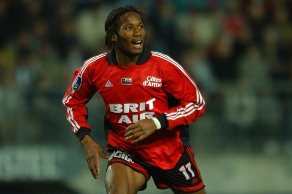 Avec l'En Avant Guingamp, Didier évolue jusqu'à 2003 en .....