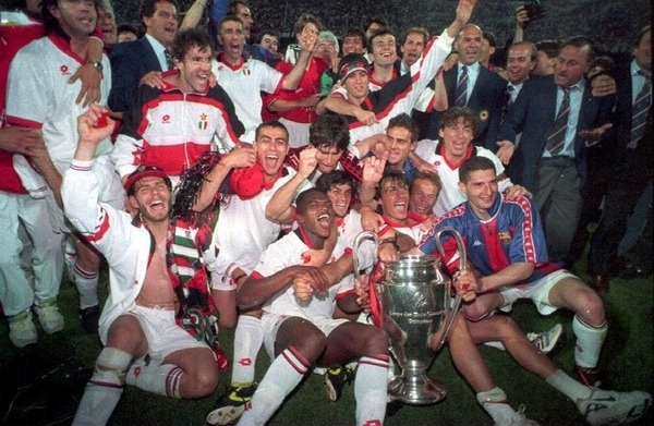 En 1994 le club remporte sa 5e Ligue des Champions en s'imposant 4-0 en finale contre :