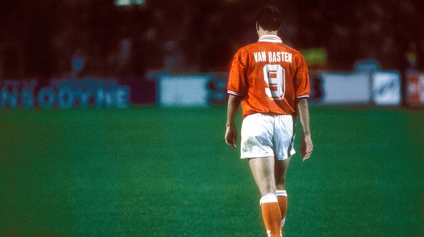 Dans quel club Marco Van Basten n'a-t-il jamais joué ?