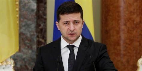 Le président ukrainien est Volodymyr Zelensky.