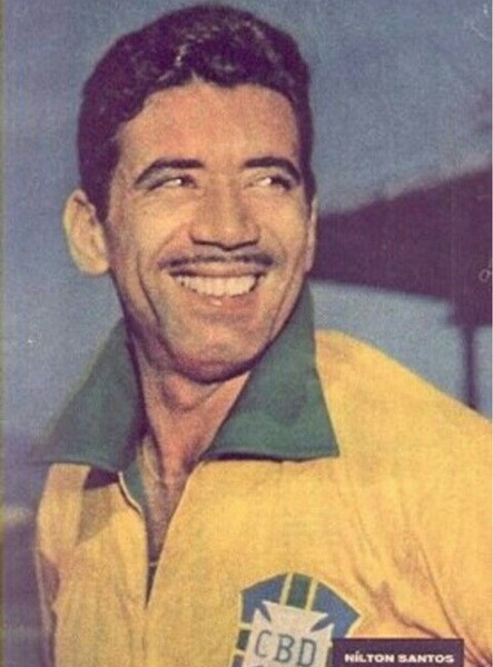 Qui est cette ancienne gloire du football brésilien ?