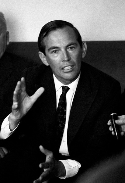 Né en 1922, Christiaan Barnard est resté célèbre pour avoir été le premier...