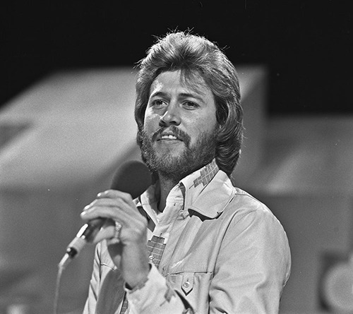Barry Gibb... le seul survivant des Bee Gees.