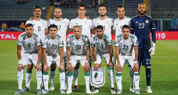 Quel est le surnom des joueurs de l'Equipe nationale d'Algérie ?