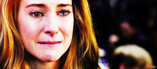 Qui Tris a-t-elle promis de tuer si jamais il ou elle l'approchait encore ?