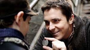 Dans "Le Prestige" (2006), les deux magiciens rivaux sont interprétés par Christian Bale et...