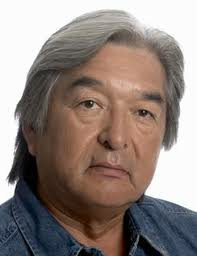 Acteur canadien connu pour son rôle dans "Danse avec les loups" on l'a vu dans "La ligne verte" et "Die Hard 3" aussi ?