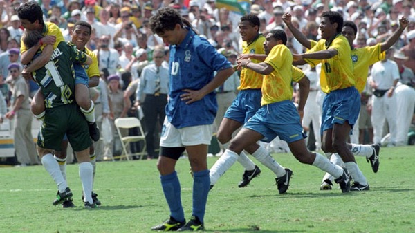 La finale de la Coupe du Monde de 1994 est la première d'un Mondial à se terminer par une séance de TAB.