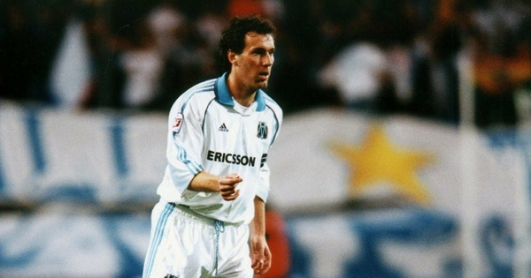 En 8èmes de finale de la Coupe UEFA, quel club français l'OM rencontre-t-il et élimine-t-il ?