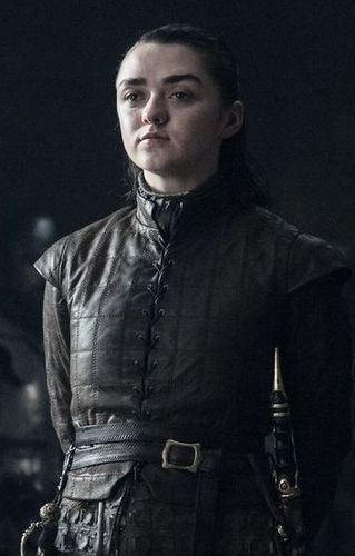 Quel personnage incarne Maisie Williams dans " Games of Thrones " ?
