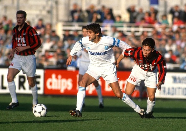 L' Olympique de Marseille est le premier club français dans lequel Enzo Francescoli a joué.