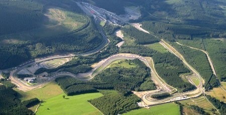 Dans quel pays se trouve le circuit automobile de Spa-Francorchamps ?